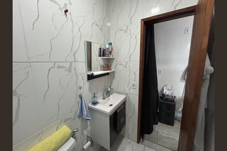 Banheiro de casa para alugar com 1 quarto, 100m² em Bento Ribeiro, Rio de Janeiro