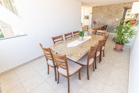 Casa à venda com 342m², 3 quartos e 5 vagasCozinha