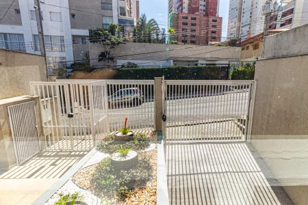 Sala - Vista de casa à venda com 3 quartos, 342m² em Vila Regente Feijó, São Paulo