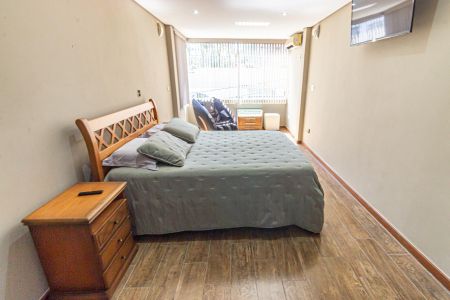 Casa à venda com 342m², 3 quartos e 5 vagasSuíte 1