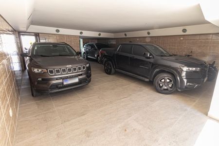 Casa à venda com 342m², 3 quartos e 5 vagasGaragem / Salão de Festas