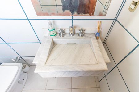 Casa à venda com 342m², 3 quartos e 5 vagasBanheiro da Suíte 3