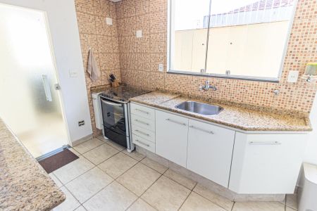 Casa à venda com 342m², 3 quartos e 5 vagasCozinha