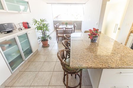 Casa à venda com 342m², 3 quartos e 5 vagasCozinha