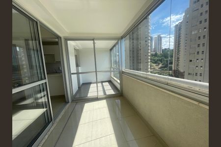 Apartamento para alugar com 74m², 2 quartos e 2 vagas Apartamento para alugar com 74m², 2 quartos e 2 vagasVaranda