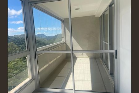 Apartamento para alugar com 74m², 2 quartos e 2 vagas Apartamento para alugar com 74m², 2 quartos e 2 vagasVaranda