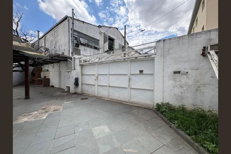 Casa à venda com 189m², 4 quartos e 4 vagasGaragem / Quintal / Churrasqueira