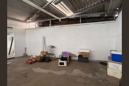 Casa à venda com 189m², 4 quartos e 4 vagasSalão 
