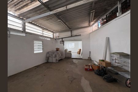 Casa à venda com 189m², 4 quartos e 4 vagasSalão 