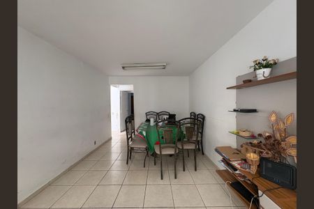 Sala de casa à venda com 4 quartos, 189m² em Moinho Velho, São Paulo