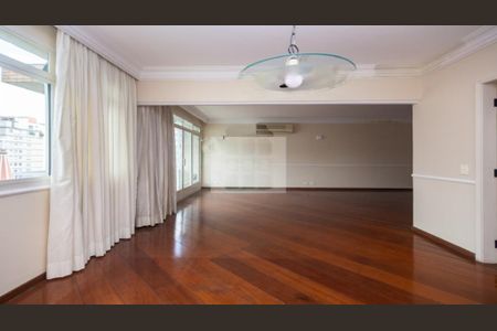 Apartamento à venda com 337m², 4 quartos e 3 vagas Apartamento à venda com 337m², 4 quartos e 3 vagasFoto 05