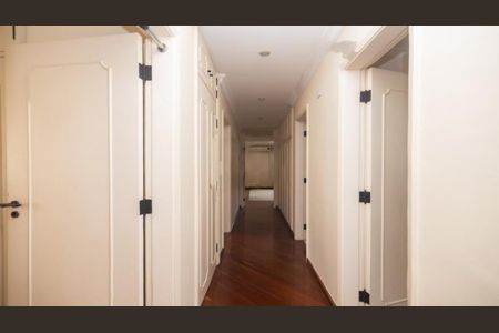 Apartamento à venda com 337m², 4 quartos e 3 vagas Apartamento à venda com 337m², 4 quartos e 3 vagasFoto 12