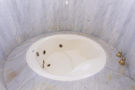 Apartamento à venda com 245m², 4 quartos e 3 vagas Apartamento à venda com 245m², 4 quartos e 3 vagasBanheiro da Suíte 3 - Banheira