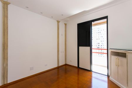 Apartamento à venda com 245m², 4 quartos e 3 vagas Apartamento à venda com 245m², 4 quartos e 3 vagasSuíte 3