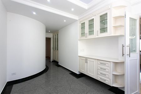 Apartamento à venda com 245m², 4 quartos e 3 vagas Apartamento à venda com 245m², 4 quartos e 3 vagasSala 3