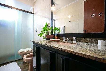 Apartamento à venda com 170m², 4 quartos e 3 vagasBanheiro Suíte 2