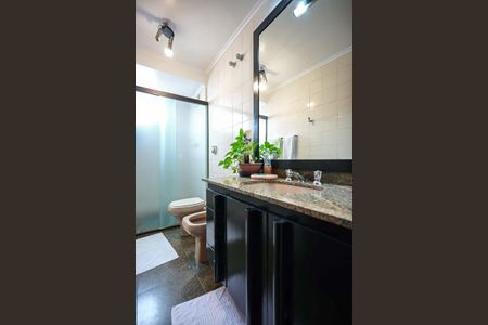 Apartamento à venda com 170m², 4 quartos e 3 vagasBanheiro Suíte 2