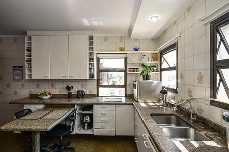 Apartamento à venda com 170m², 4 quartos e 3 vagasCozinha