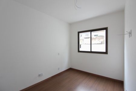 Casa à venda com 120m², 3 quartos e 2 vagas Casa à venda com 120m², 3 quartos e 2 vagasQuarto 2