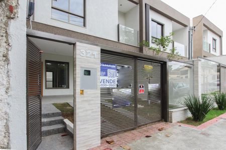 Casa à venda com 120m², 3 quartos e 2 vagas Casa à venda com 120m², 3 quartos e 2 vagasPlaquinha Instalada