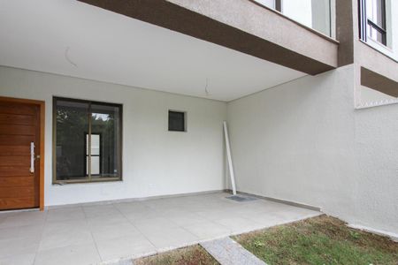 Casa à venda com 120m², 3 quartos e 2 vagas Casa à venda com 120m², 3 quartos e 2 vagasGaragem