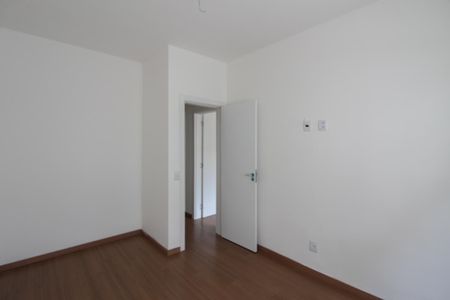 Casa à venda com 120m², 3 quartos e 2 vagas Casa à venda com 120m², 3 quartos e 2 vagasQuarto 1