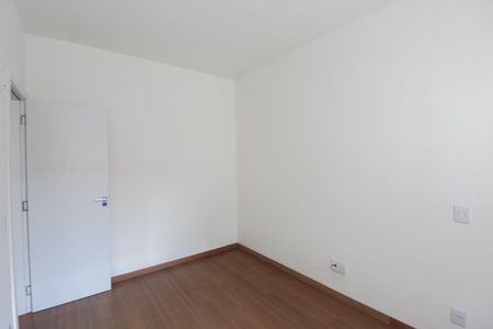 Casa à venda com 120m², 3 quartos e 2 vagas Casa à venda com 120m², 3 quartos e 2 vagasQuarto 2
