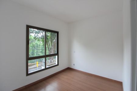 Suíte de casa à venda com 3 quartos, 120m² em Itapoã, Belo Horizonte