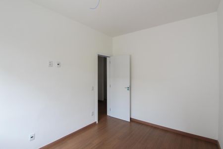 Casa à venda com 120m², 3 quartos e 2 vagas Casa à venda com 120m², 3 quartos e 2 vagasQuarto 2