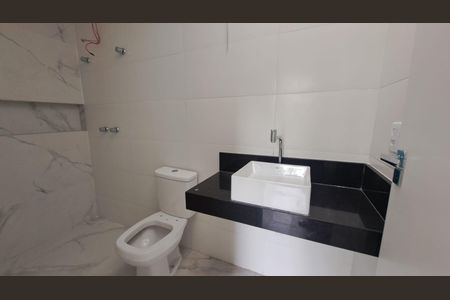 Casa à venda com 120m², 3 quartos e 2 vagasBanheiro