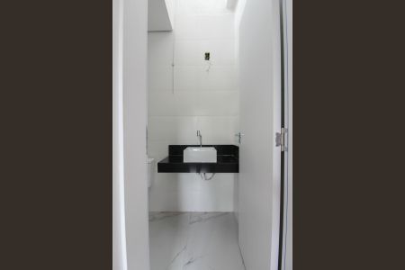 Casa à venda com 120m², 3 quartos e 2 vagas Casa à venda com 120m², 3 quartos e 2 vagasBanheiro da Suíte