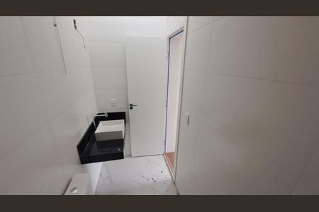 Casa à venda com 120m², 3 quartos e 2 vagasBanheiro
