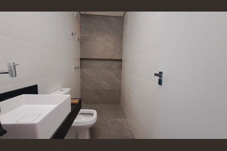 Casa à venda com 120m², 3 quartos e 2 vagasBanheiro