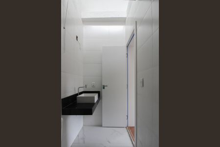 Casa à venda com 120m², 3 quartos e 2 vagas Casa à venda com 120m², 3 quartos e 2 vagasBanheiro da Suíte