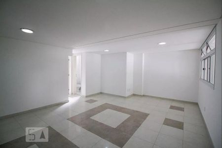 Apartamento à venda com 84m², 2 quartos e 1 vagaÁrea comum