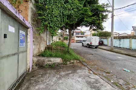 Casa para alugar com 70m², 2 quartos e sem vaga Casa para alugar com 70m², 2 quartos e sem vagaFachada