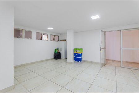 Apartamento para alugar com 65m², 2 quartos e 1 vaga Apartamento para alugar com 65m², 2 quartos e 1 vagaÁrea comum - Salão de festas