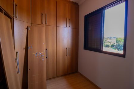 Casa de condomínio para alugar com 130m², 3 quartos e 2 vagasQuarto 2