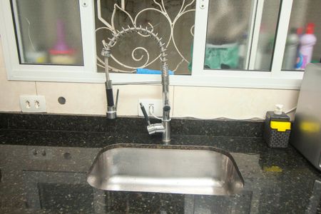 Casa à venda com 159m², 3 quartos e 2 vagasCozinha