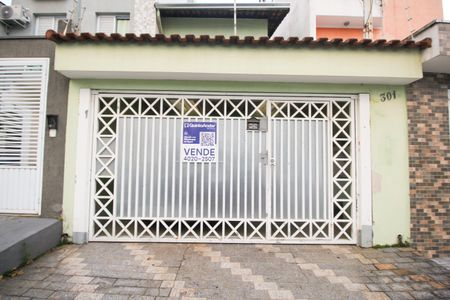 Casa à venda com 159m², 3 quartos e 2 vagasPlaca instalada em 23/03/2026 com o código WYNY-1419