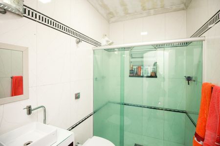 Casa à venda com 159m², 3 quartos e 2 vagasBanheiro 1