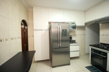 Casa à venda com 159m², 3 quartos e 2 vagasCozinha