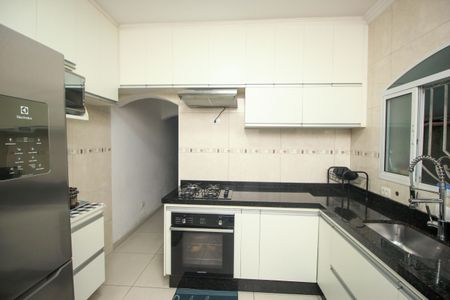 Casa à venda com 159m², 3 quartos e 2 vagasCozinha