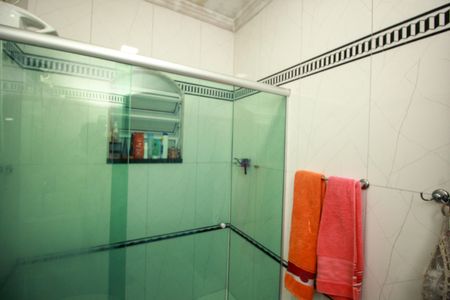 Casa à venda com 159m², 3 quartos e 2 vagasBanheiro 1