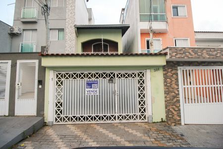 Casa à venda com 159m², 3 quartos e 2 vagasFachada