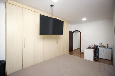 Casa à venda com 159m², 3 quartos e 2 vagasQuarto 1