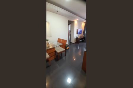 Apartamento à venda com 60m², 2 quartos e 1 vaga Apartamento à venda com 60m², 2 quartos e 1 vagaSala