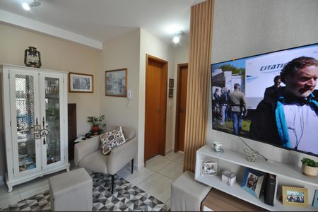 Sala de apartamento à venda com 2 quartos, 51m² em Vila Irmaos Arnoni, São Paulo