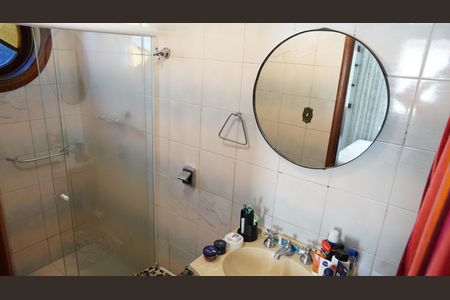 Casa à venda com 500m², 5 quartos e 5 vagasBanheiro da Suíte 2