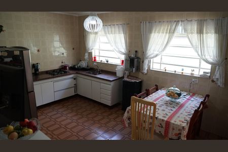 Cozinha de casa à venda com 5 quartos, 500m² em Vila Galvão, Guarulhos